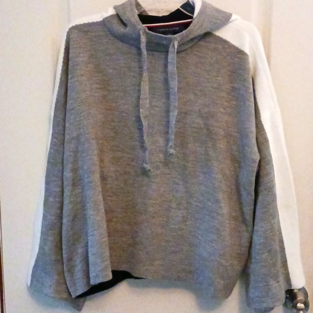 tommy hilfiger womens wide sleeve colorblock hoodie/sweater. size large